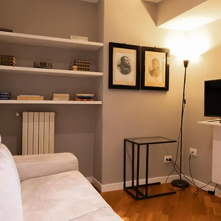 Apartman Collegio Di Spagna 13 *