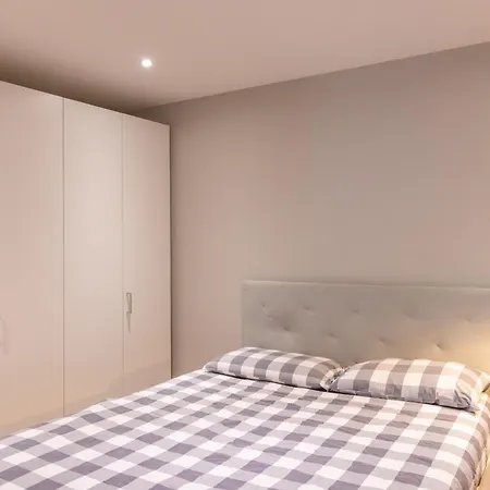 Apartman Collegio Di Spagna 13