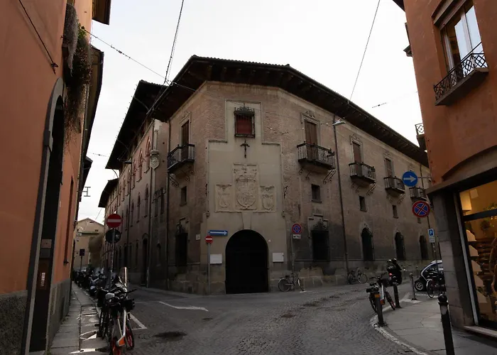 Collegio Di Spagna 13 شقة