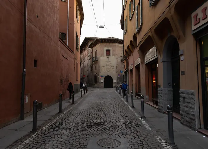 Collegio Di Spagna 13 شقة