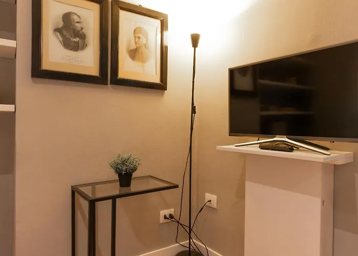 Apartamento Collegio Di Spagna 13 *