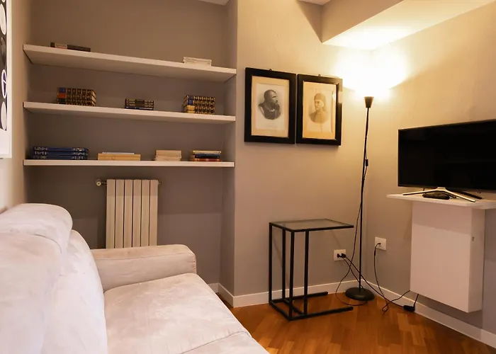 Apartamento Collegio Di Spagna 13 *