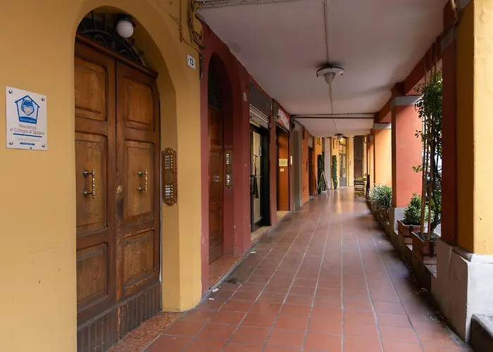 Collegio Di Spagna 13 *