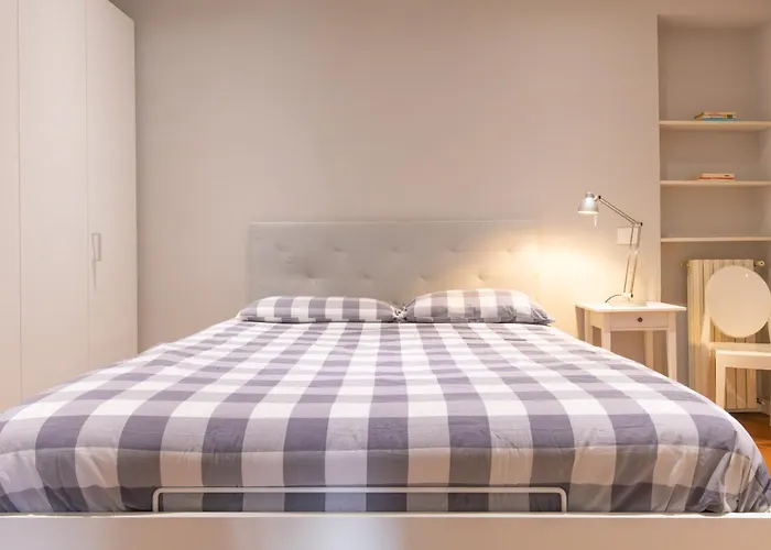 Apartamento Collegio Di Spagna 13 *